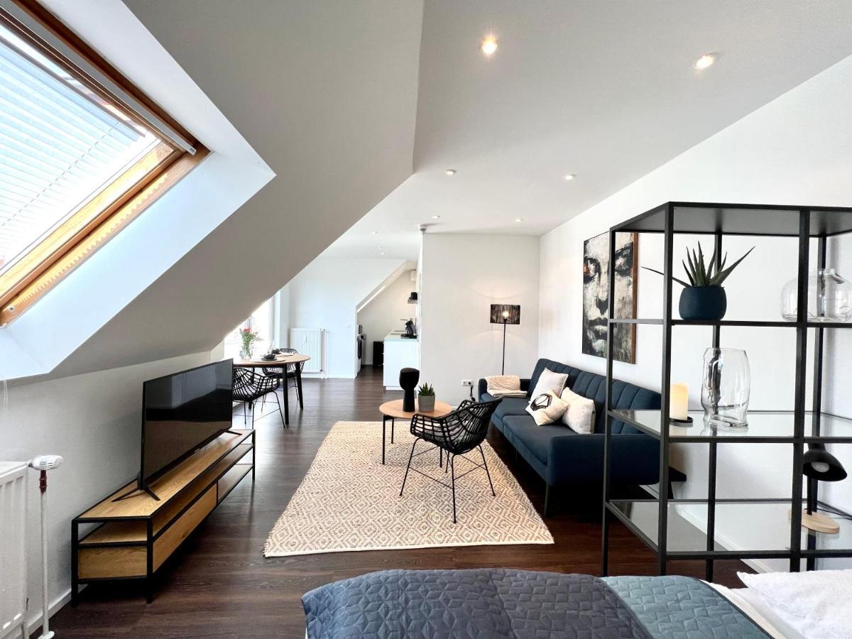 Sunset Apartment: Free Parking + Balcony + Netflix Essen Ngoại thất bức ảnh
