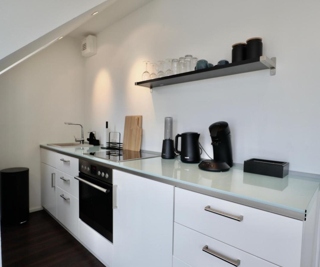Sunset Apartment: Free Parking + Balcony + Netflix Essen Ngoại thất bức ảnh